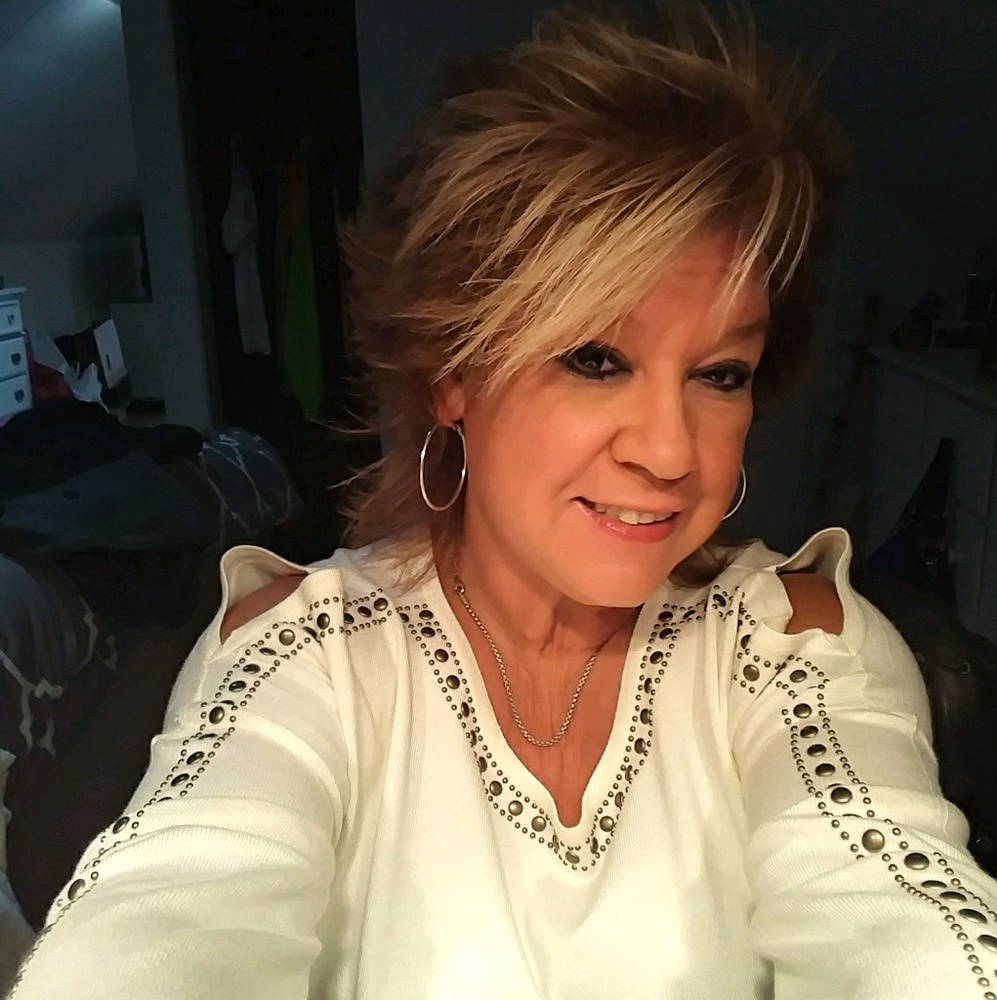 Meet your Posher, Brenda
